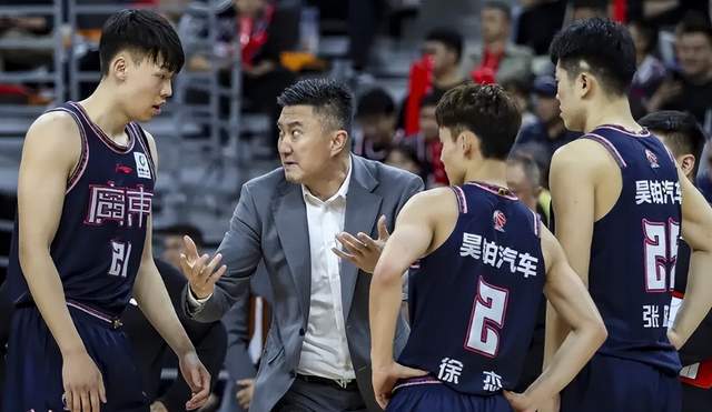 MK体育-广东终结广厦主场18连胜！杜锋却遭质疑，媒体人怒了：到底想干嘛